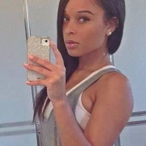 Meet your Posher, Layla